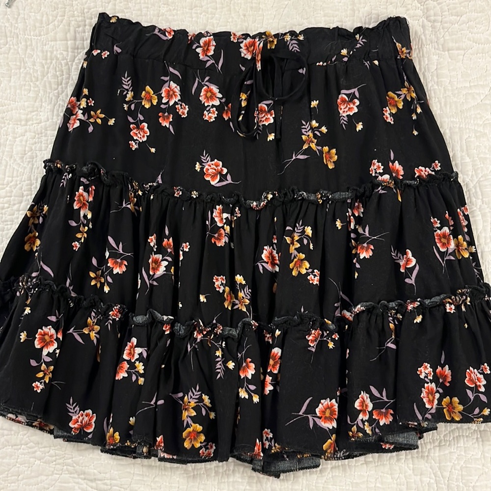 Sweet flowy skirt